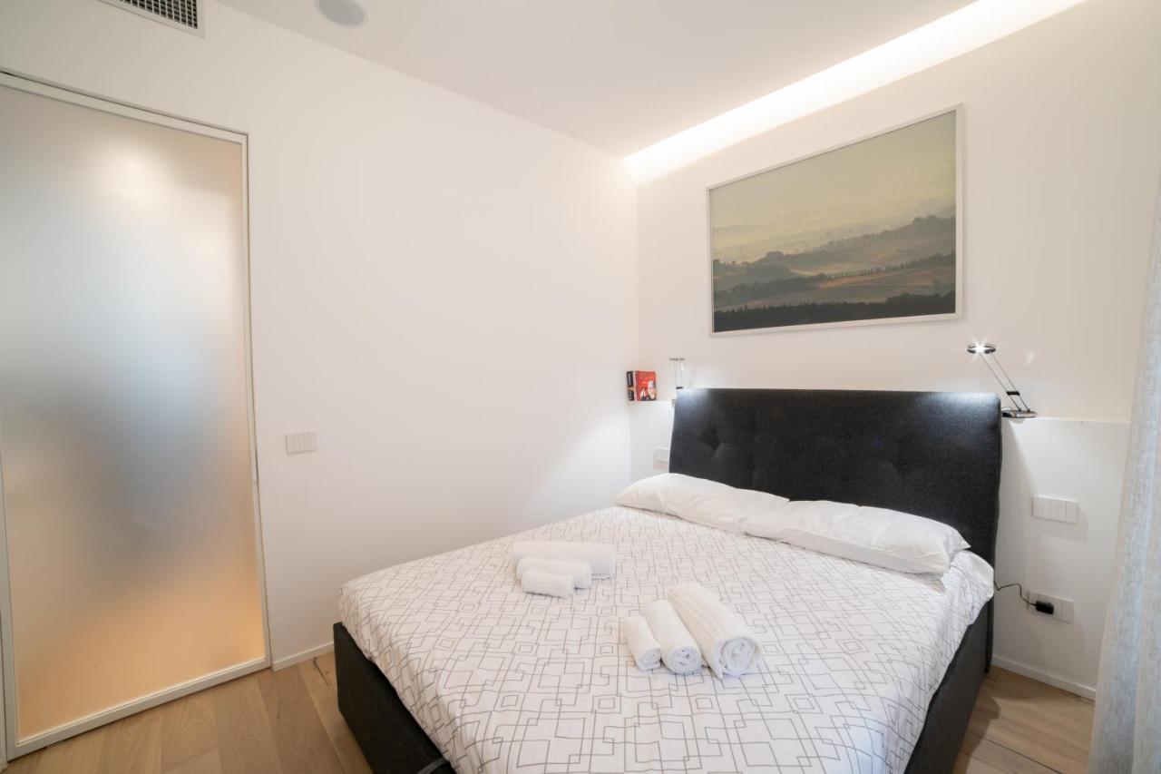 Navigli-Centro-Universita, Amazing New Apartment Milano Eksteriør billede