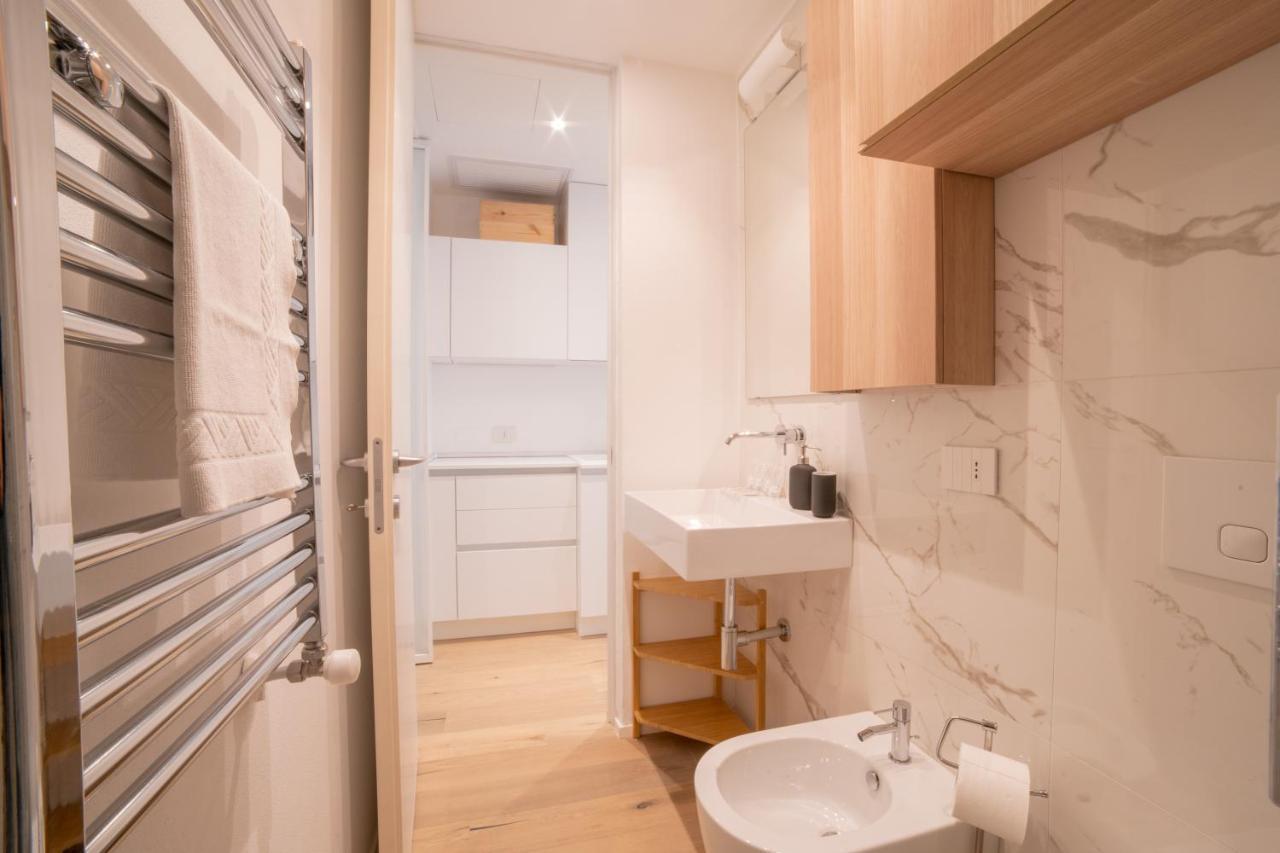 Navigli-Centro-Universita, Amazing New Apartment Milano Eksteriør billede